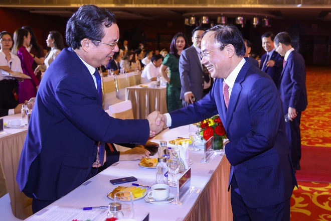 Nhiều doanh nhân tiêu biểu quy tụ tại Lễ trao Giải thưởng Quốc gia Bất động sản Việt Nam lần thứ II- Ảnh 4. Nhiều doanh nhân tiêu biểu quy tụ tại Lễ trao Giải thưởng Quốc gia Bất động sản Việt Nam lần thứ II- Ảnh 4.