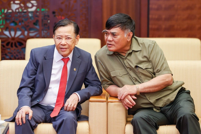 Nhiều doanh nhân tiêu biểu quy tụ tại Lễ trao Giải thưởng Quốc gia Bất động sản Việt Nam lần thứ II- Ảnh 6. Nhiều doanh nhân tiêu biểu quy tụ tại Lễ trao Giải thưởng Quốc gia Bất động sản Việt Nam lần thứ II- Ảnh 6.