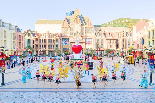 Từ Hà Nội đến Nha Trang, Phú Quốc: Hệ sinh thái Vingroup mở hội xuyên Việt dịp nghỉ lễ 2/9 - Ảnh 5.