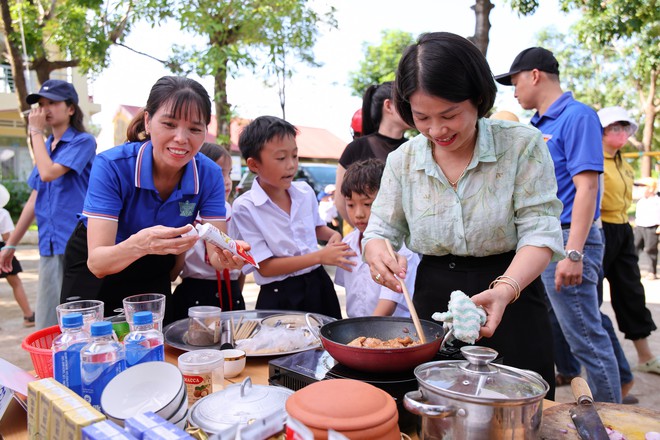 Gần 40.000 trẻ em cả nước vui đón Trung thu cùng Vinamilk - Ảnh 6.