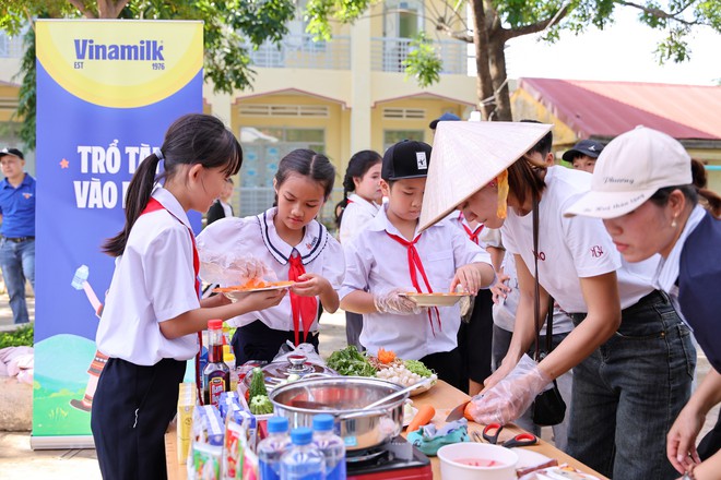 Gần 40.000 trẻ em cả nước vui đón Trung thu cùng Vinamilk - Ảnh 7.
