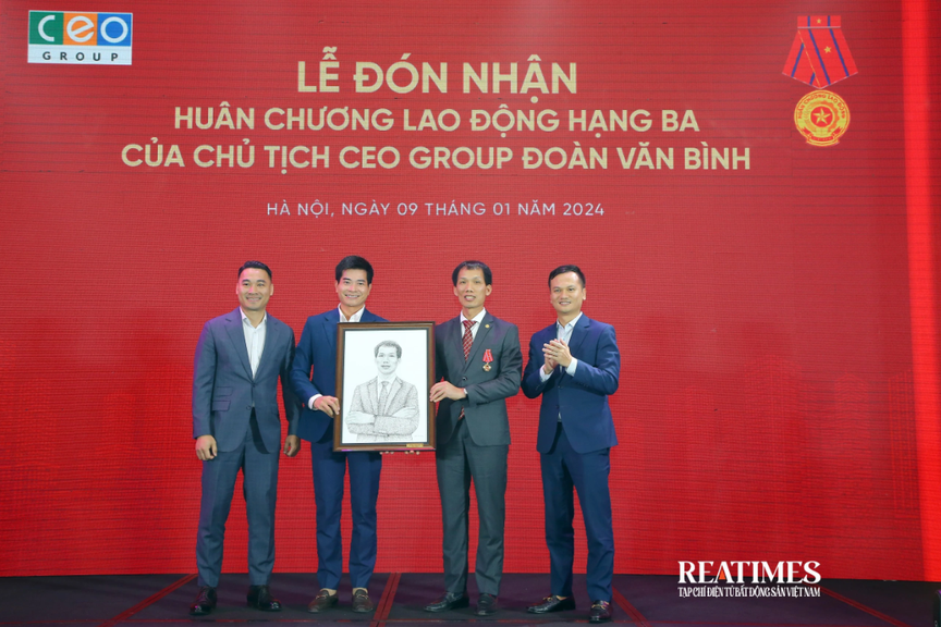 Chủ tịch CEO Group Đoàn Văn Bình đón nhận Huân chương Lao động hạng Ba- Ảnh 9.