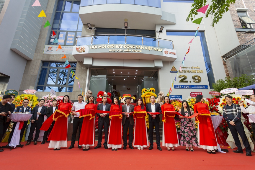 Hội Môi giới Bất động sản Việt Nam (VARS) khai trương Văn phòng khu vực miền Trung- Ảnh 1.