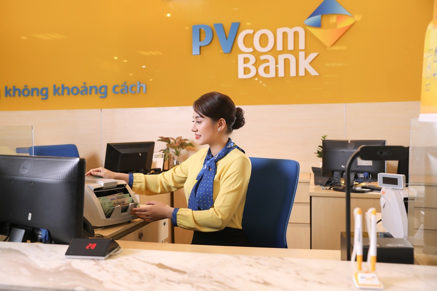 PVcomBank là một trong 50 Doanh nghiệp xuất sắc nhất Việt Nam theo đánh giá của Vietnam Report- Ảnh 1.