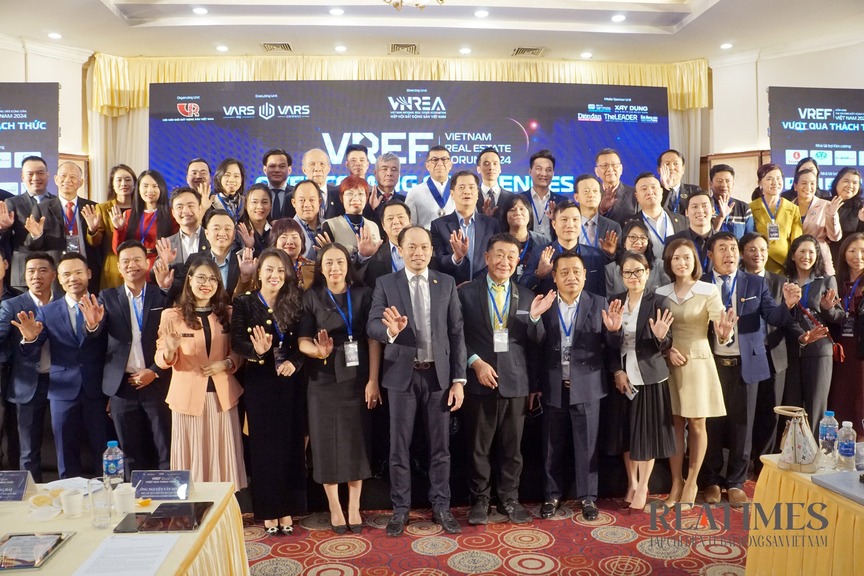 VARs tổ chức Diễn đàn: "Thị trường bất động sản Việt Nam 2024 - Vượt qua thách thức"- Ảnh 15.