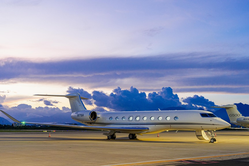 Loạt chuyên cơ huyền thoại của Gulfstream "chọn mặt gửi vàng" tại Đà Nẵng- Ảnh 2.