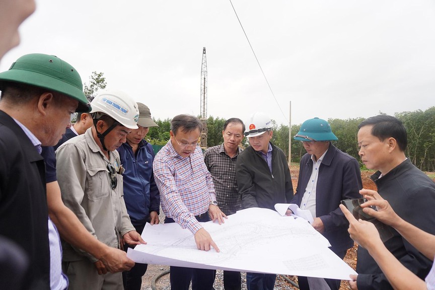 Quảng Trị: Tích cực vận động, lập phương án bồi thường giải phóng mặt bằng dự án cao tốc Vạn Ninh - Cam Lộ- Ảnh 1.