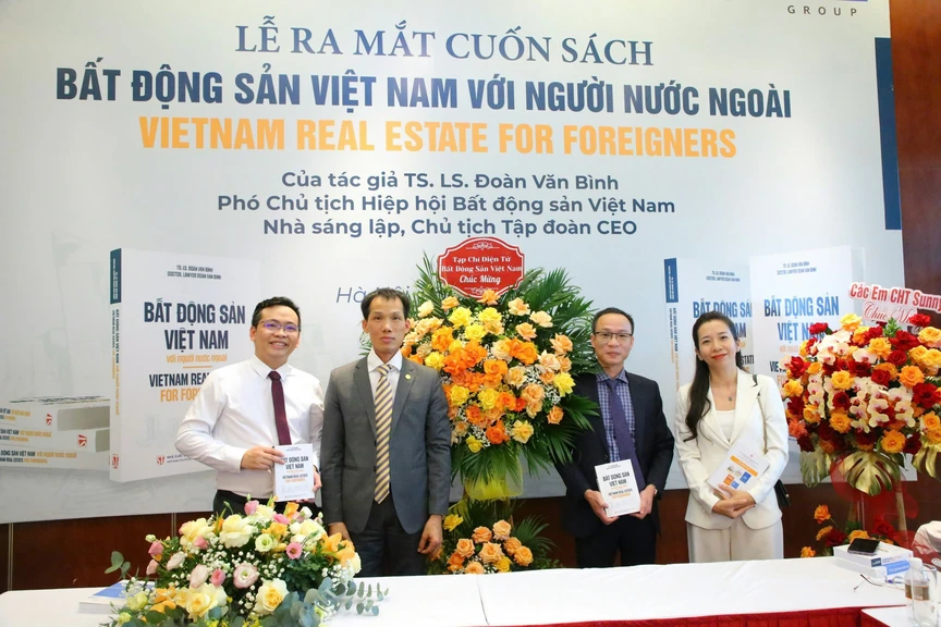 TS. LS. Đoàn Văn Bình ra mắt cuốn sách “Bất động sản Việt Nam với người nước ngoài - Vietnam Real Estate For Foreigners”- Ảnh 9.