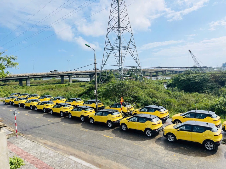 Taxi Tiên Sa sử dụng xe điện VF5 Plus phục vụ người dân Đà Nẵng và du khách- Ảnh 2.