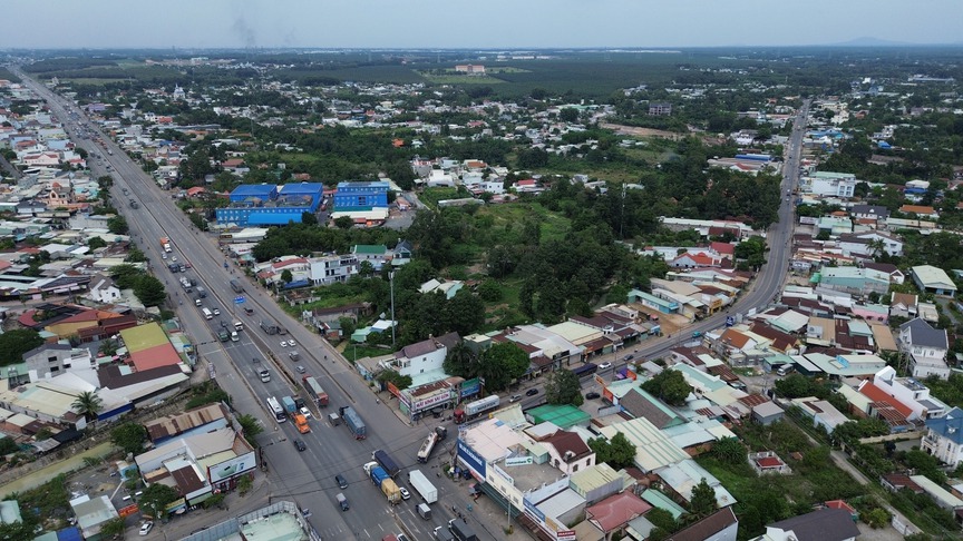 Toàn cảnh khu đất ‘vàng’ 7.400 tỷ sắp ‘lên sàn’ đấu giá cạnh sân bay lớn nhất Việt Nam - Ảnh 3.