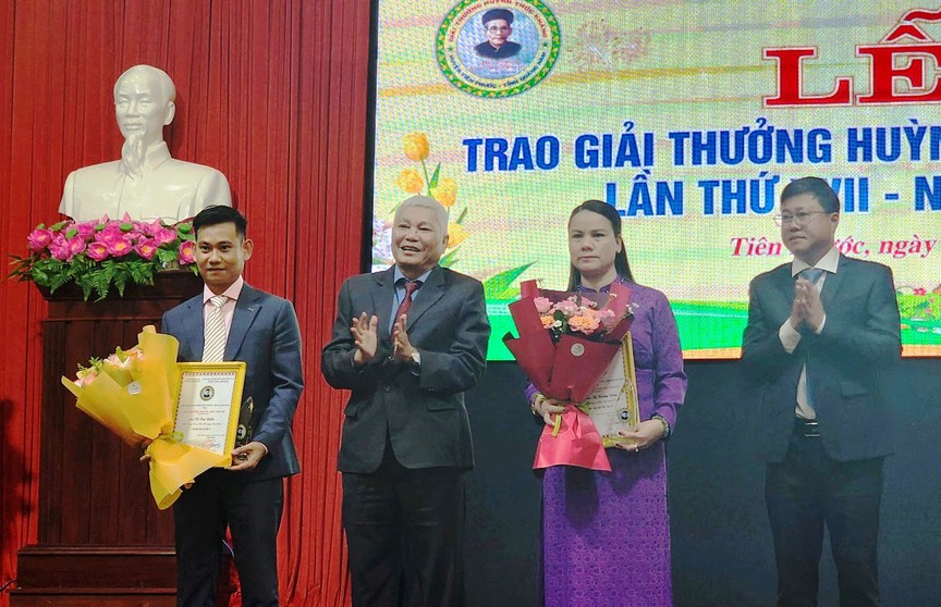 Phóng viên Reatimes nhận “Giải thưởng Huỳnh Thúc Kháng” huyện Tiên Phước 2024- Ảnh 1.