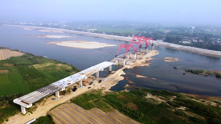 Quảng Ngãi: Chủ tịch tỉnh thúc tiến độ cầu Trà Khúc 3 và Đường ven biển Dung Quất - Sa Huỳnh- Ảnh 1.
