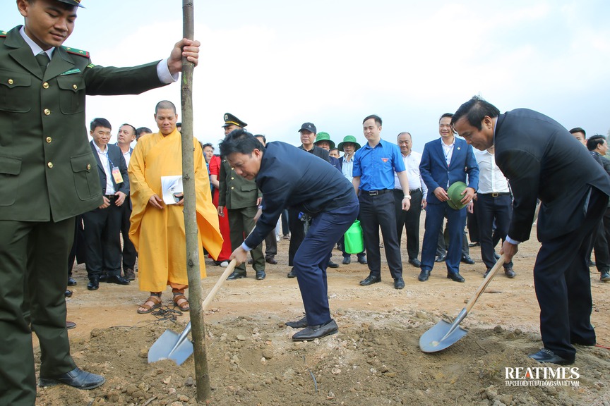 Chủ tịch VNREA tham dự Lễ phát động "Tết trồng cây đời đời nhớ ơn Bác Hồ" tại Bắc Giang- Ảnh 4.
