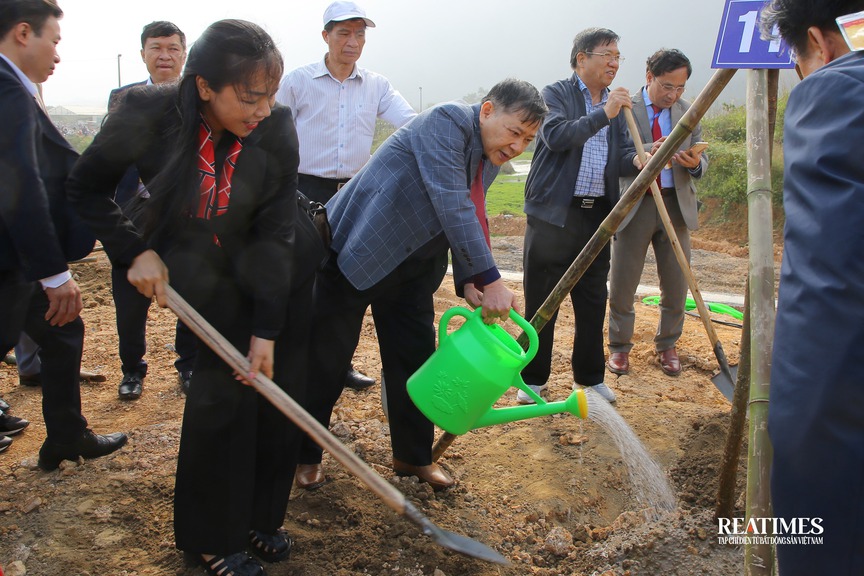 Chủ tịch VNREA tham dự Lễ phát động "Tết trồng cây đời đời nhớ ơn Bác Hồ" tại Bắc Giang- Ảnh 5.