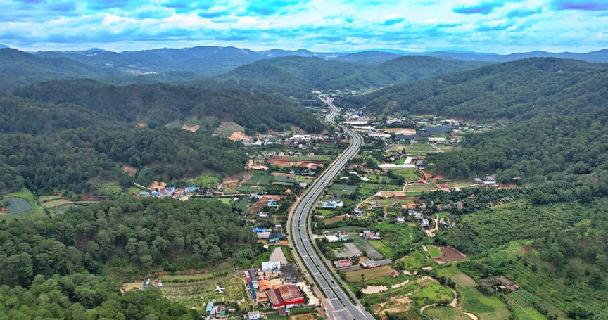 Lâm Đồng: Tăng tốc triển khai các khu tái định cư 2 dự án đường cao tốc- Ảnh 4.