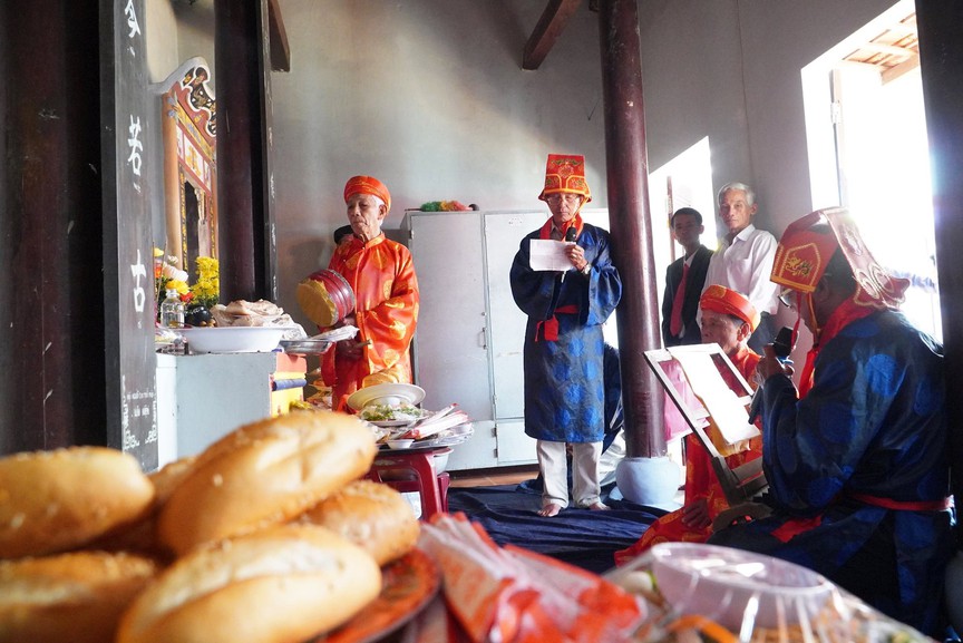 Người dân vùng biển Đà Nẵng, Quảng Nam tổ chức lễ hội cầu ngư mong vụ mùa bội thu- Ảnh 12.