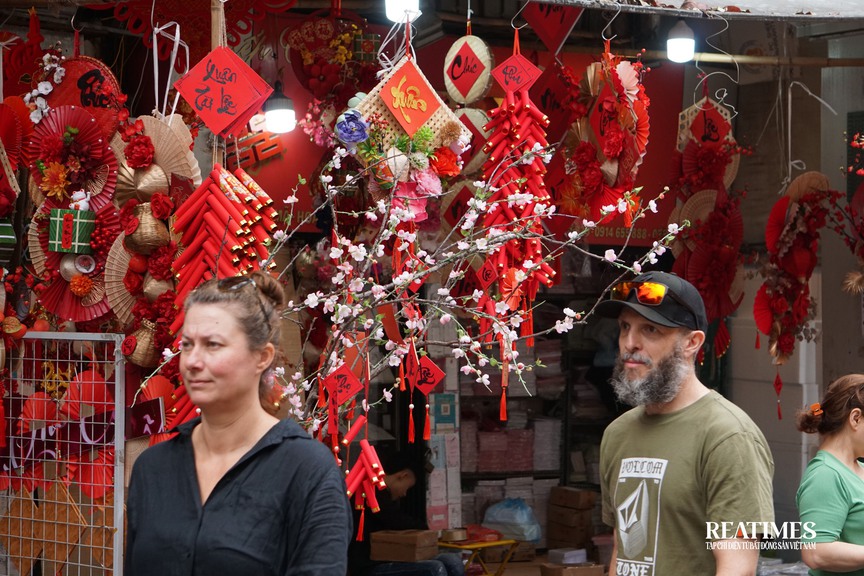 Chợ hoa Hàng Lược - khơi gợi Tết Hà Nội trong ký ức- Ảnh 20.