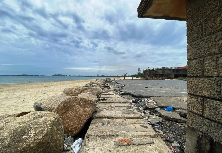"Siêu dự án" du lịch sinh thái nghìn tỷ bỏ hoang bên bờ biển Quảng Ngãi- Ảnh 2.
