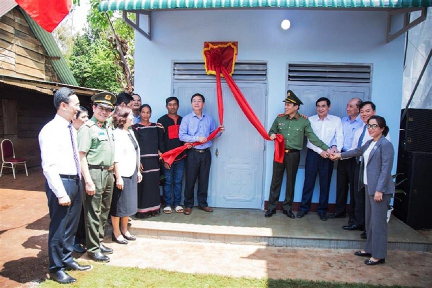 Bộ Công an tặng 1.200 căn nhà cho người nghèo tại tỉnh Đắk Lắk- Ảnh 1.