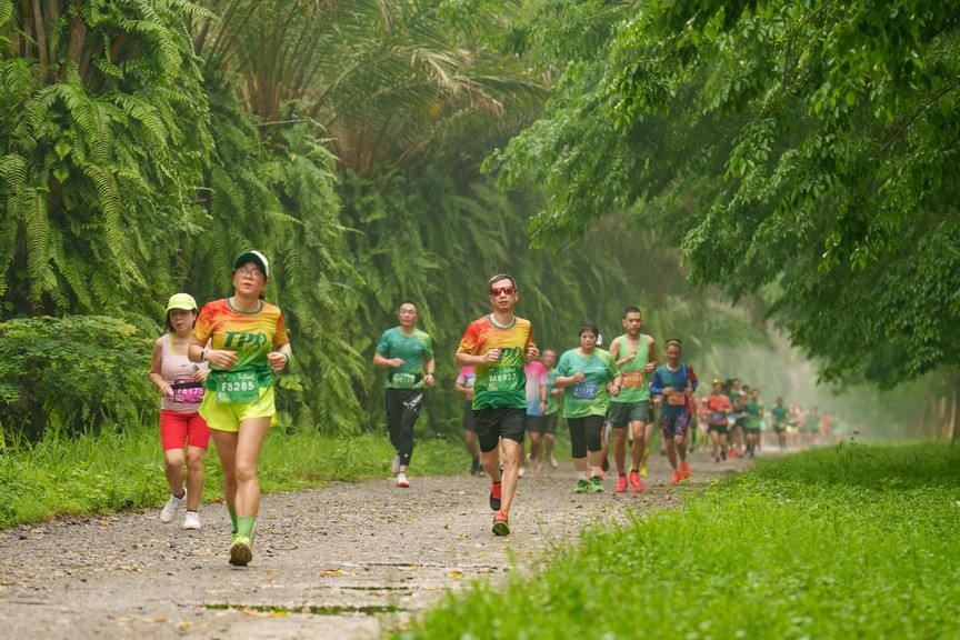 Dàn elite và gần 4000 vận động viên đổ bộ Ecopark Marathon 2024- Ảnh 4.