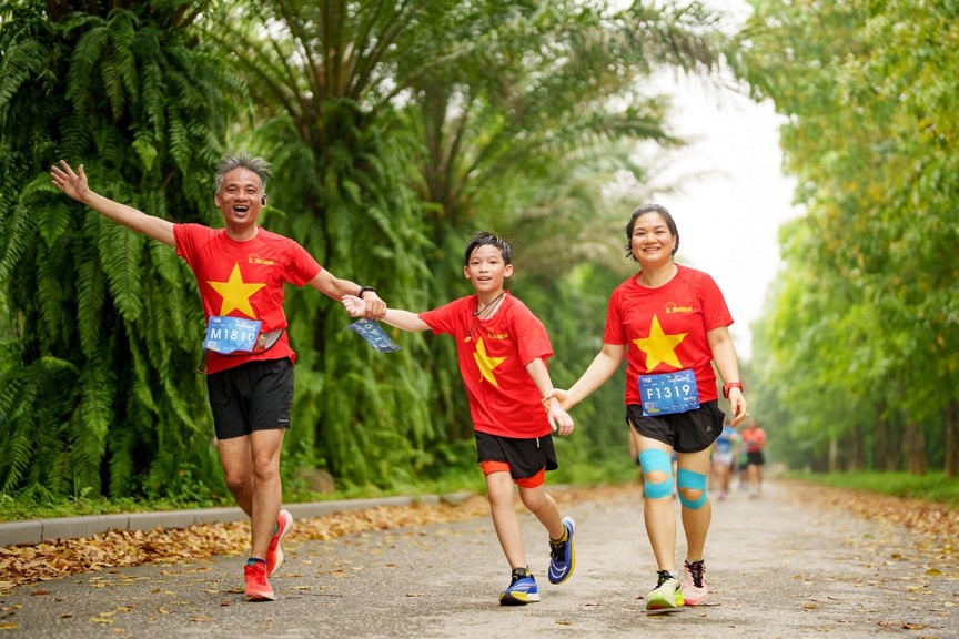 Dàn elite và gần 4000 vận động viên đổ bộ Ecopark Marathon 2024- Ảnh 8.