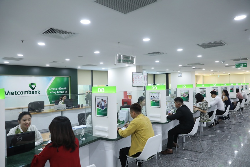 Quý I/2024: Vietcombank tiếp tục giảm lợi nhuận, nợ xấu tăng lên 1,22%- Ảnh 1.