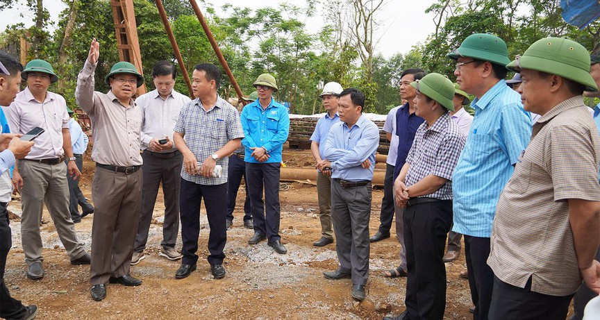 Quảng Trị: Sớm giải phóng mặt bằng và tái định cư dự án cao tốc đoạn Vạn Ninh - Cam Lộ- Ảnh 1.