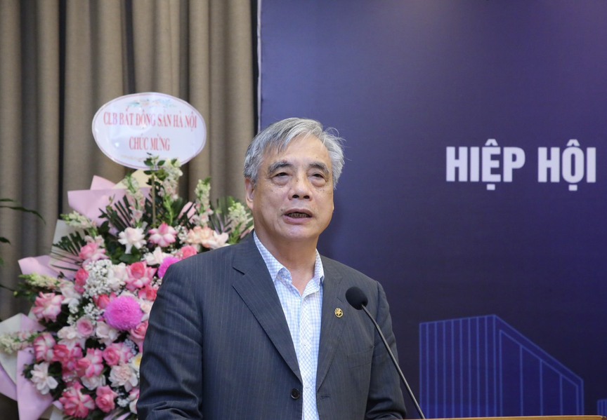 PGS.TS. Trần Đình Thiên: "VNREA đã liên kết chặt chẽ với đội ngũ chuyên gia tạo nên sức mạnh cộng hưởng hỗ trợ thị trường"- Ảnh 2.