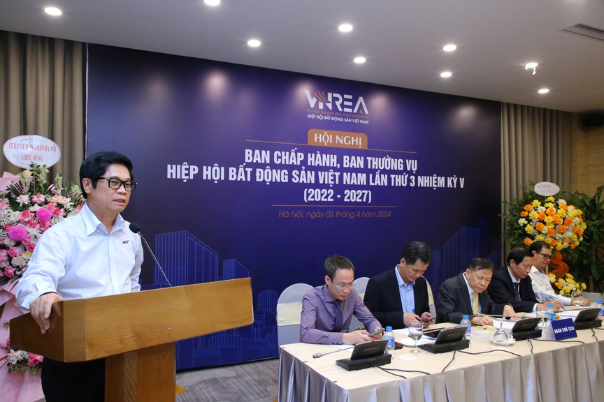 TS. Vũ Tiến Lộc: VNREA có trách nhiệm cao không chỉ với thị trường bất động sản mà còn cả nền kinh tế- Ảnh 1.
