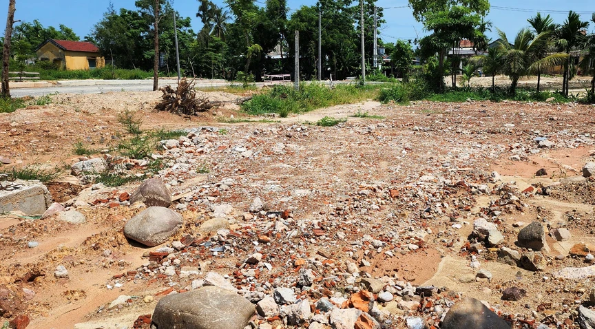 Dùng bùn đất, phế thải xây dựng san lấp mặt bằng tại dự án Cầu Hưng - Lai Nghi, Quảng Nam- Ảnh 5.