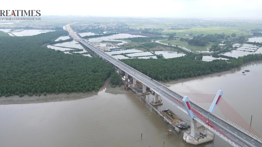 Gấp rút hoàn thiện cây cầu hơn 2.000 tỷ đồng kết nối Quảng Ninh - Hải Phòng- Ảnh 6.