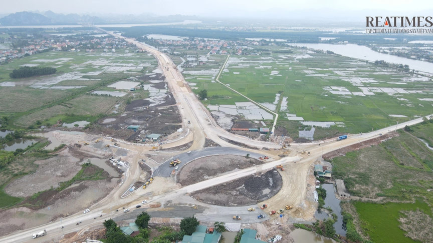 Gấp rút hoàn thiện cây cầu hơn 2.000 tỷ đồng kết nối Quảng Ninh - Hải Phòng- Ảnh 9.