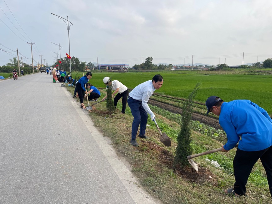 Hạ Long (Quảng Ninh): Hướng đến xây dựng thành phố của Hoa và Lễ hội - Thành phố “3 không”- Ảnh 2.