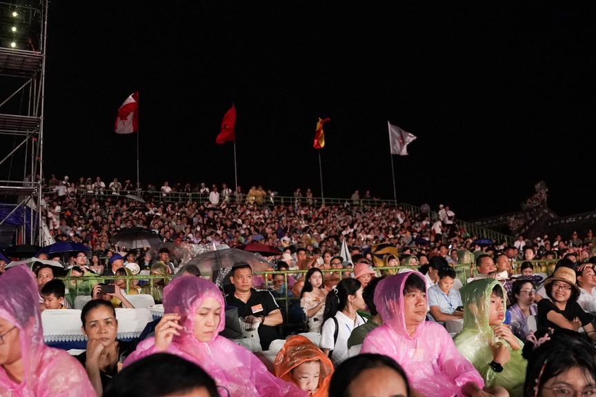 Festival Huế 2024: Di sản văn hóa với hội nhập và phát triển- Ảnh 4.