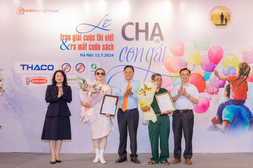 Trao giải cuộc thi viết "Cha và con gái": Tôn vinh giá trị nhân văn và tình cảm gia đình- Ảnh 6.