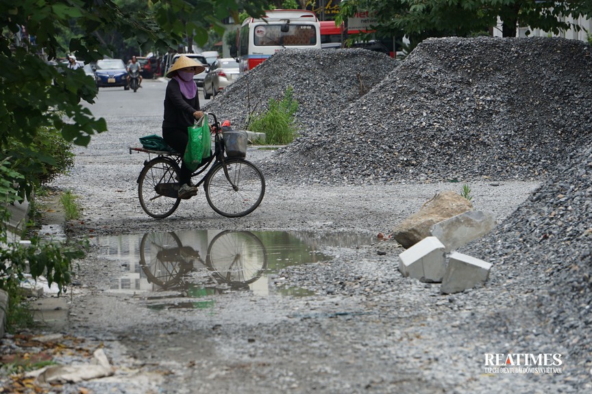 Hà Nội: Đoạn đường 200m trị giá hàng chục tỷ đồng vẫn dở dang sau 4 năm triển khai- Ảnh 11.