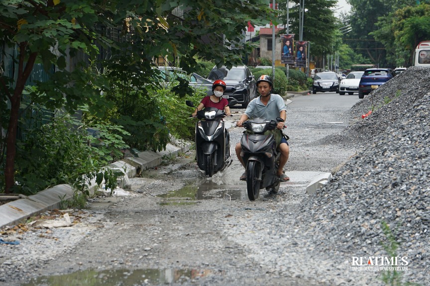 Hà Nội: Đoạn đường 200m trị giá hàng chục tỷ đồng vẫn dở dang sau 4 năm triển khai- Ảnh 12.