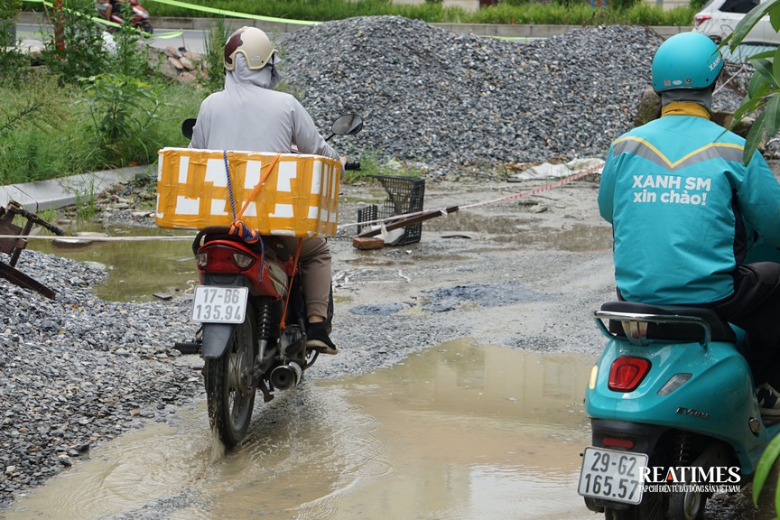 Hà Nội: Đoạn đường 200m trị giá hàng chục tỷ đồng vẫn dở dang sau 4 năm triển khai- Ảnh 14.