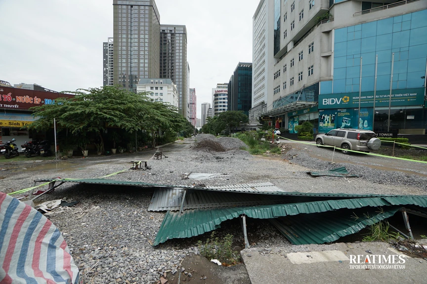 Hà Nội: Đoạn đường 200m trị giá hàng chục tỷ đồng vẫn dở dang sau 4 năm triển khai- Ảnh 17.