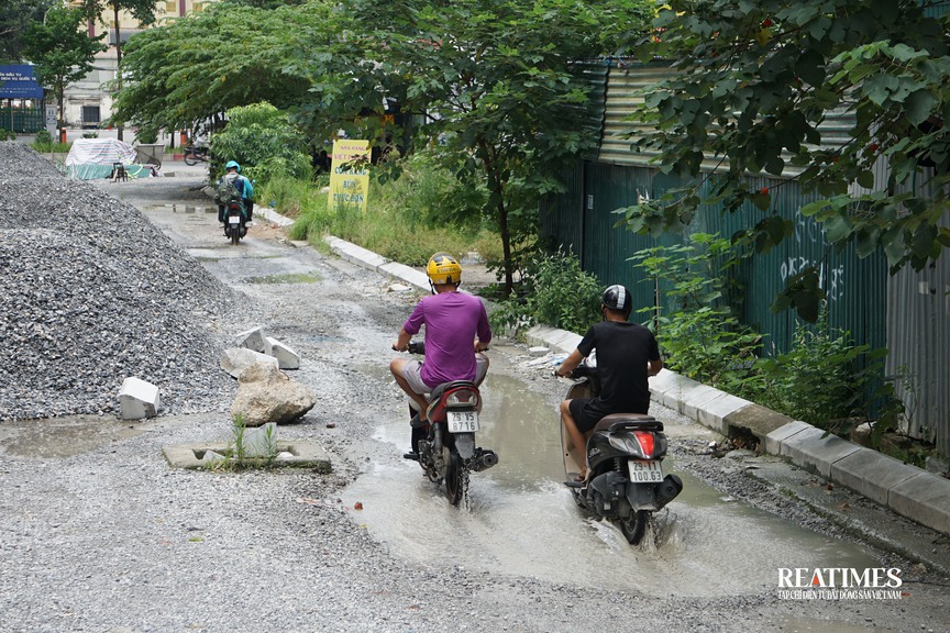 Hà Nội: Đoạn đường 200m trị giá hàng chục tỷ đồng vẫn dở dang sau 4 năm triển khai- Ảnh 3.