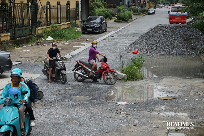 Hà Nội: Đoạn đường 200m trị giá hàng chục tỷ đồng vẫn dở dang sau 4 năm triển khai- Ảnh 8.