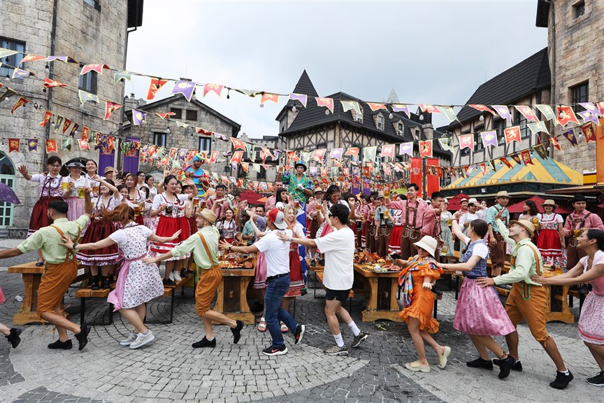 Đà Nẵng: Du khách phấn khích “Truy tìm vua Bia” tại Lễ hội Bia B’estival- Ảnh 6.