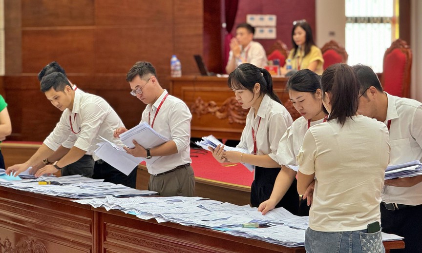 Đấu giá đất huyện Phúc Thọ, Hà Nội: Giá trúng cao nhất 60 triệu đồng/m2, được rao chênh ngay tới 600 triệu - Ảnh 2.