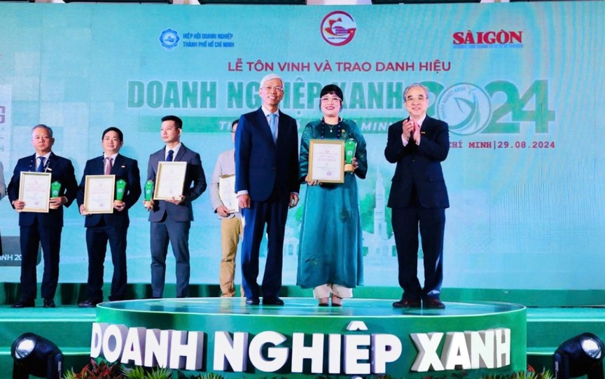 Doanh nghiệp bất động sản (26/8 - 1/9): Phát Đạt tạm dừng việc trả cổ tức năm 2023, cổ phiếu EVG tăng mạnh - Ảnh 2.