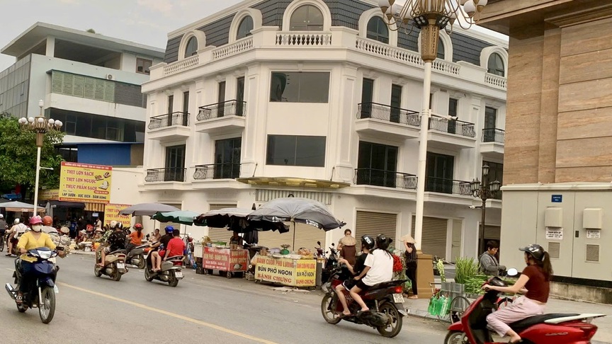 Thái Nguyên: Cận cảnh trung tâm thương mại trên "đất vàng" đang bỏ trống- Ảnh 8.