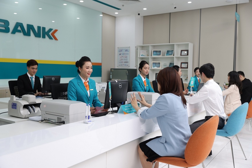 ABBANK giảm lãi suất cho vay sản xuất kinh doanh hỗ trợ khách hàng bị ảnh hưởng bởi bão Yagi- Ảnh 1.