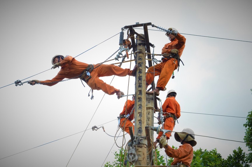 EVNCPC: Hành trình thắp sáng Miền Trung – Tây Nguyên bằng nỗ lực và khát vọng- Ảnh 1.