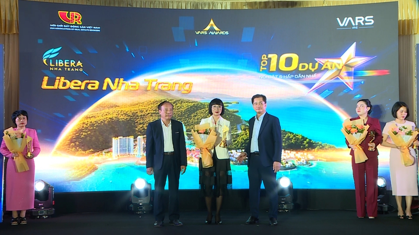 Libera Nha Trang lọt Top 10 Dự án Bất động sản Nổi bật 2024
- Ảnh 1.