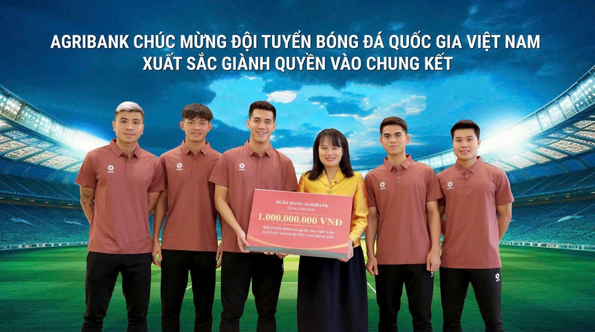 Agribank tặng thưởng 1 tỷ đồng cho Đội tuyển Bóng đá Quốc gia Việt Nam- Ảnh 1.