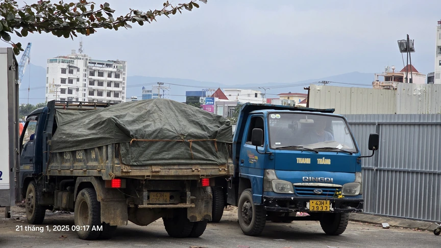 Dự án 15.000m2 ở TP. Đà Nẵng biến thành bãi chứa phế thải xây dựng trái phép- Ảnh 2.